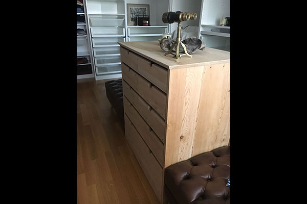 De Santos House